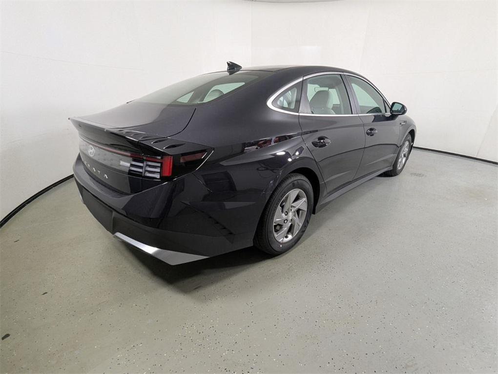 new 2025 Hyundai Sonata car, priced at $24,814