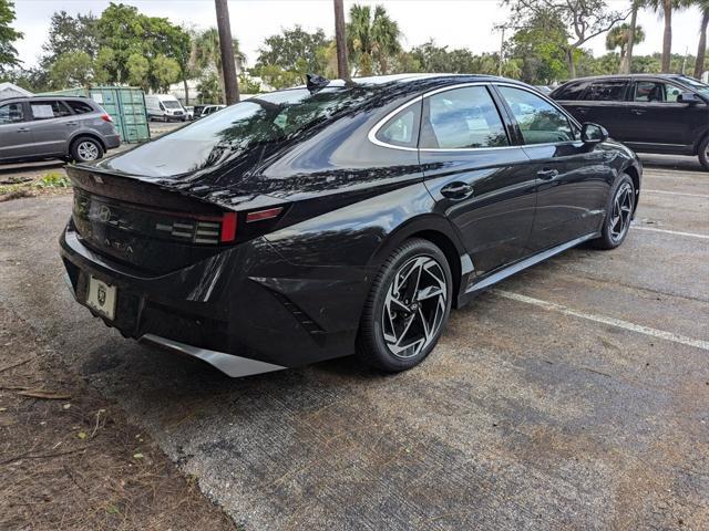 new 2024 Hyundai Sonata car, priced at $29,214