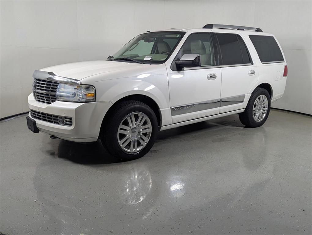 used 2013 Lincoln Navigator car, priced at $10,999