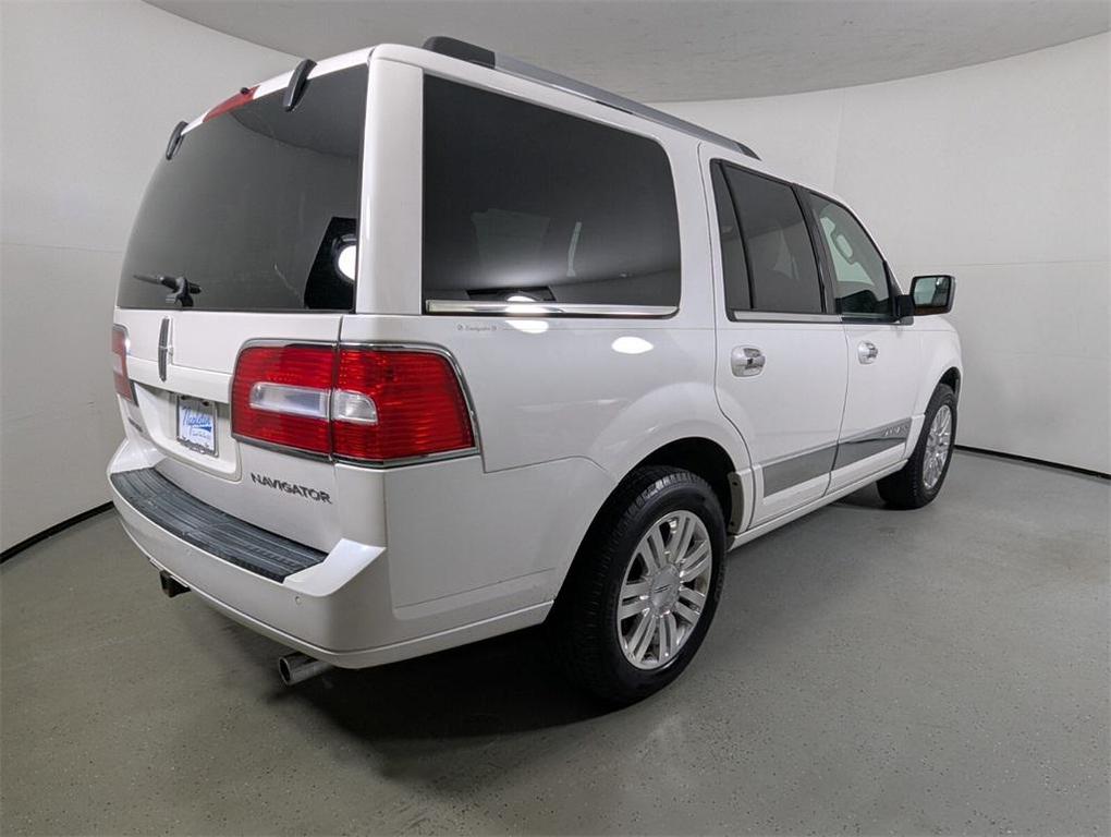used 2013 Lincoln Navigator car, priced at $10,999