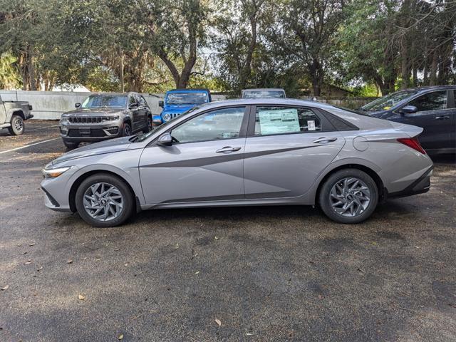 new 2025 Hyundai Elantra HEV car, priced at $26,254