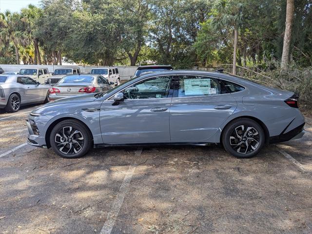 new 2024 Hyundai Sonata car, priced at $25,308