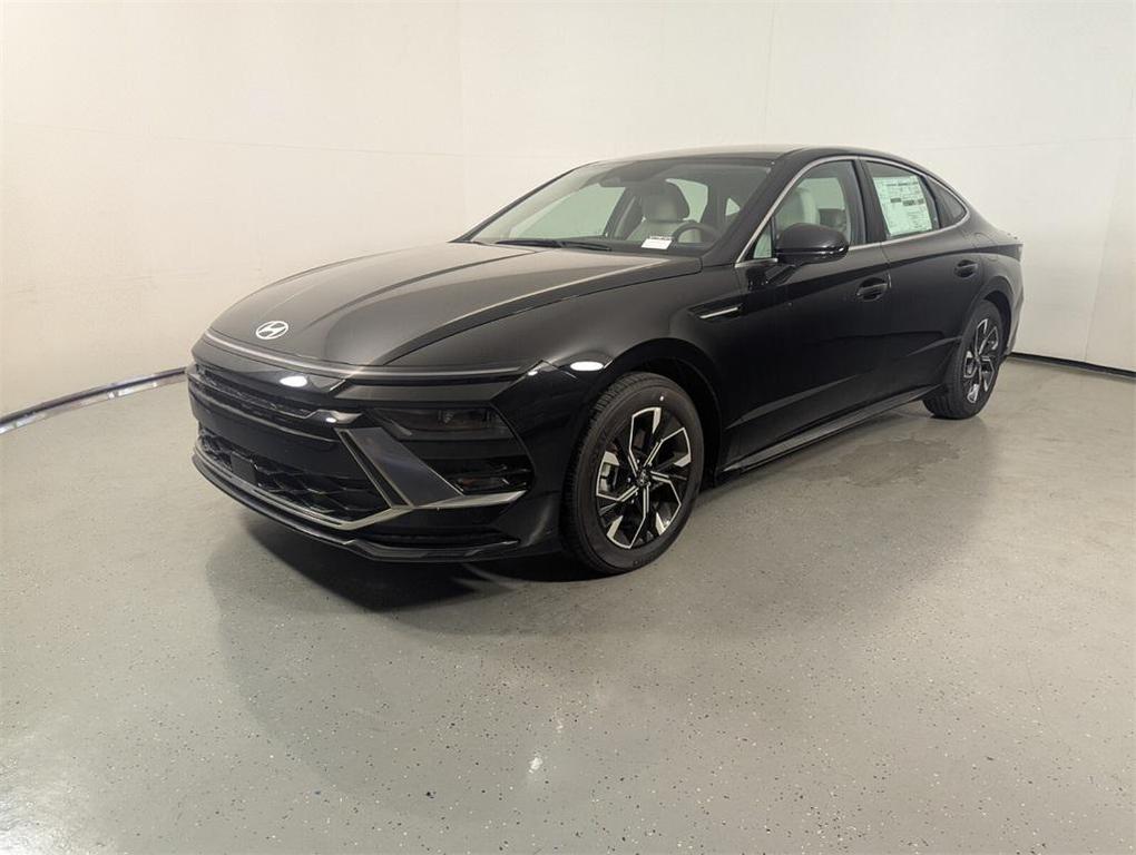 new 2025 Hyundai Sonata car, priced at $26,596