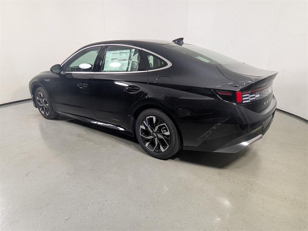 new 2025 Hyundai Sonata car, priced at $26,596