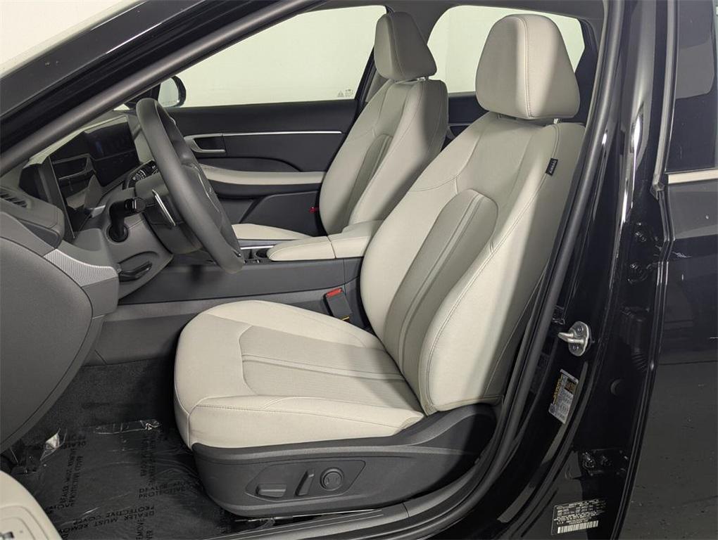 new 2025 Hyundai Sonata car, priced at $26,596