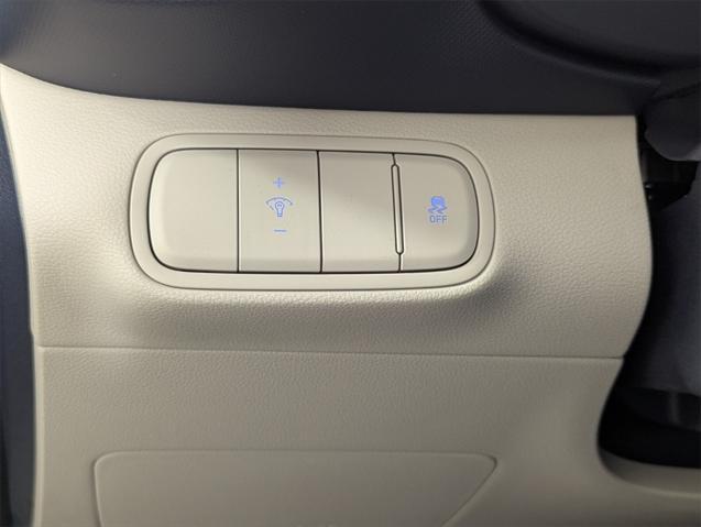 new 2025 Hyundai Venue car, priced at $25,066