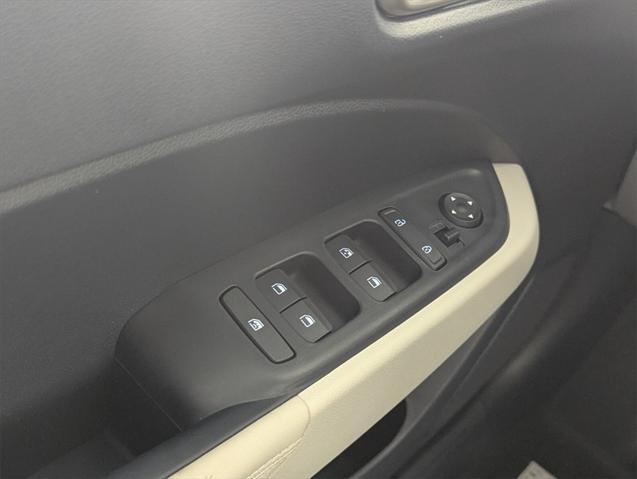 new 2025 Hyundai Venue car, priced at $25,066