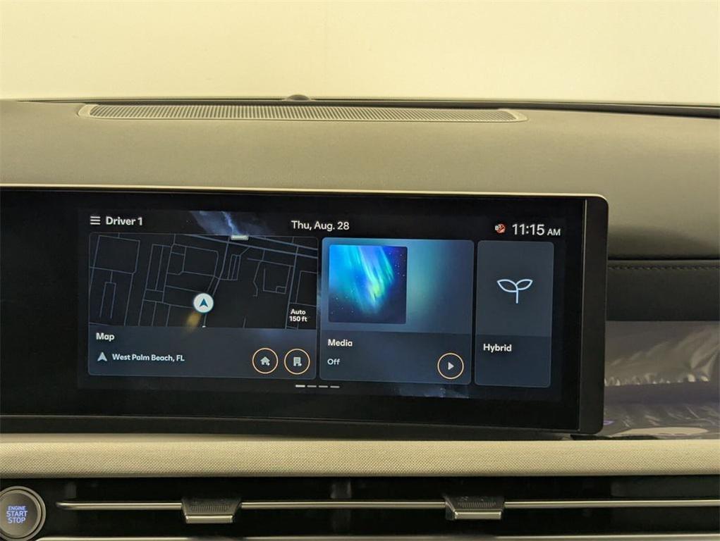 new 2025 Hyundai TUCSON Hybrid car, priced at $40,412