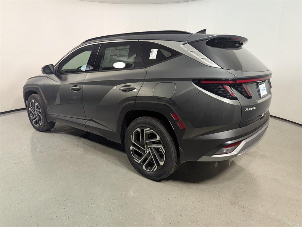 new 2025 Hyundai TUCSON Hybrid car, priced at $40,412
