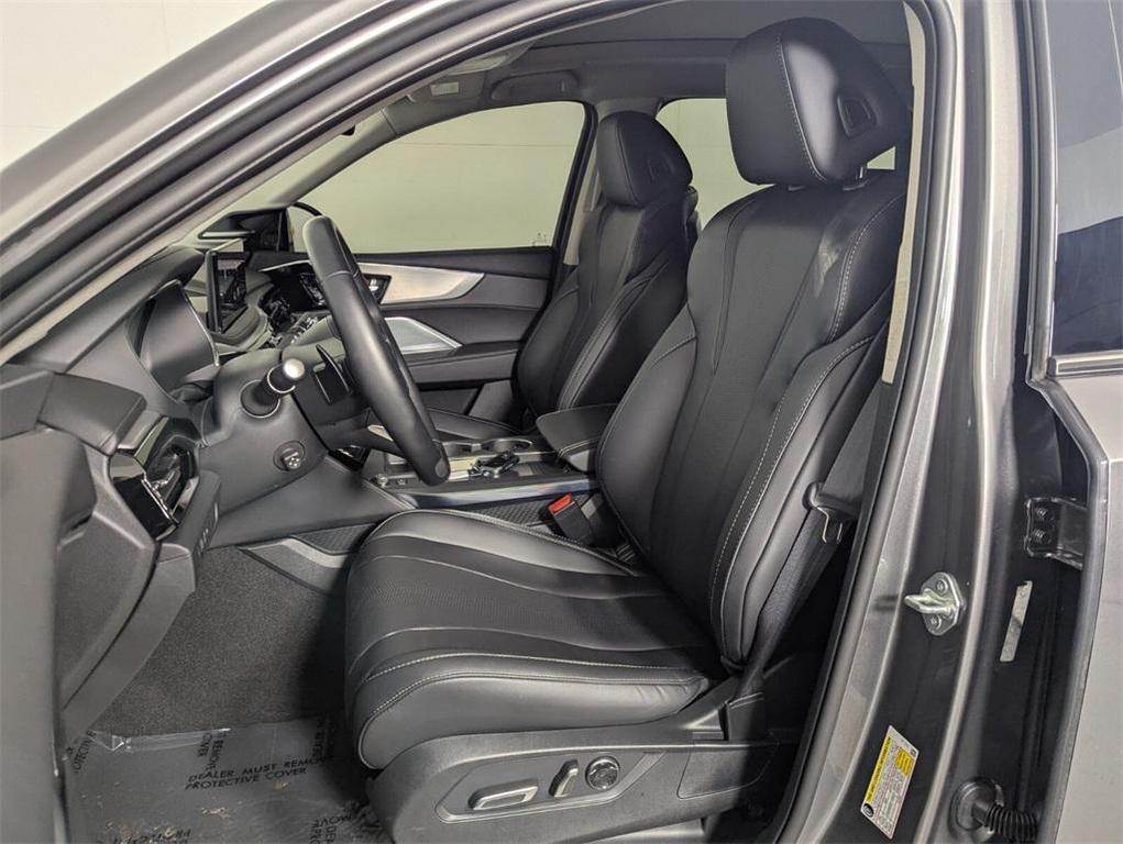 used 2025 Acura MDX car, priced at $47,179