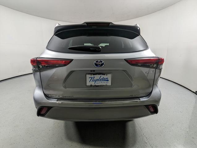 used 2022 Toyota Highlander Hybrid car, priced at $41,397