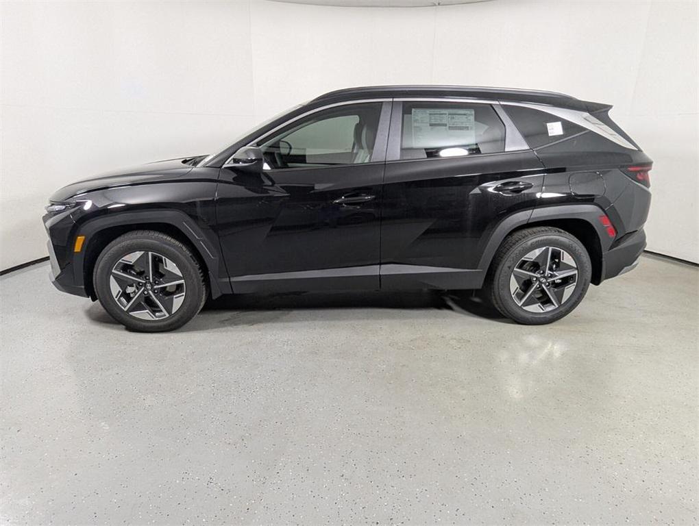 new 2025 Hyundai Tucson car, priced at $28,566