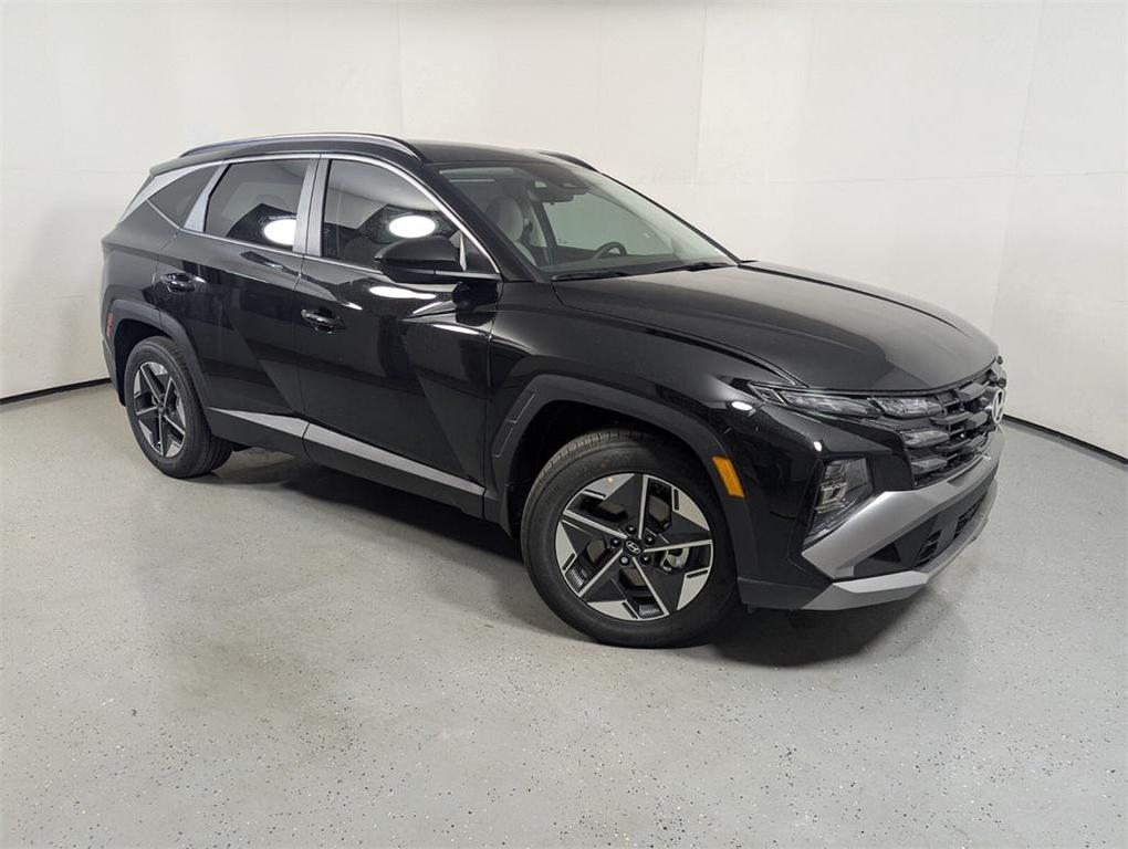 new 2025 Hyundai Tucson car, priced at $28,566
