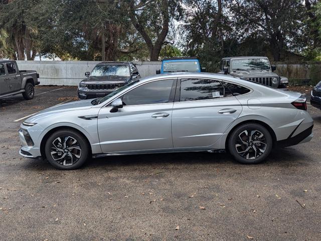 new 2024 Hyundai Sonata car, priced at $26,563