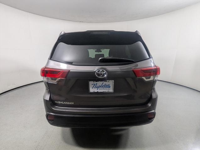 used 2017 Toyota Highlander car, priced at $17,899