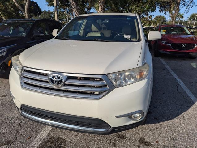 used 2013 Toyota Highlander car, priced at $18,207