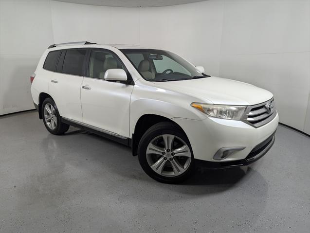 used 2013 Toyota Highlander car, priced at $18,207