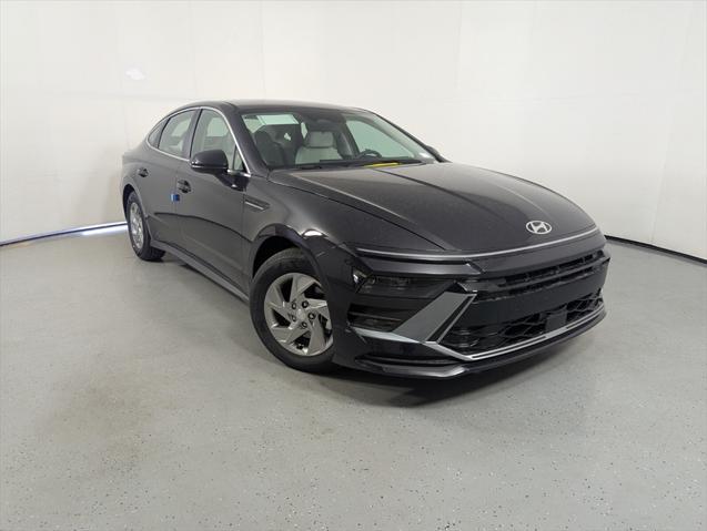 new 2025 Hyundai Sonata car, priced at $28,600