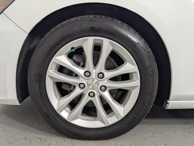used 2018 Chevrolet Malibu car, priced at $10,867
