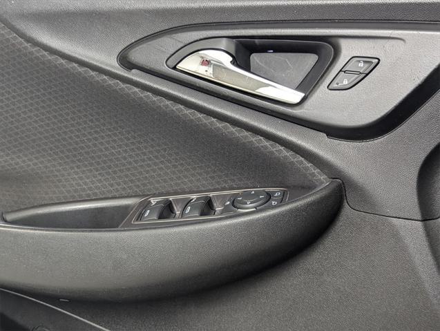 used 2018 Chevrolet Malibu car, priced at $10,867