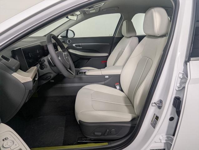 new 2025 Hyundai Sonata Hybrid car, priced at $32,569