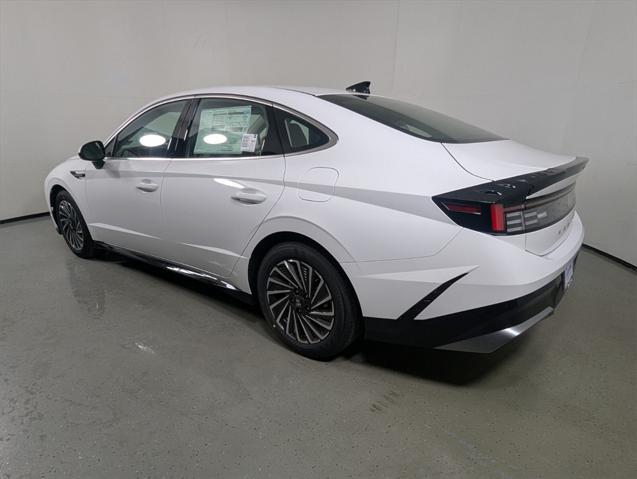 new 2025 Hyundai Sonata Hybrid car, priced at $32,569