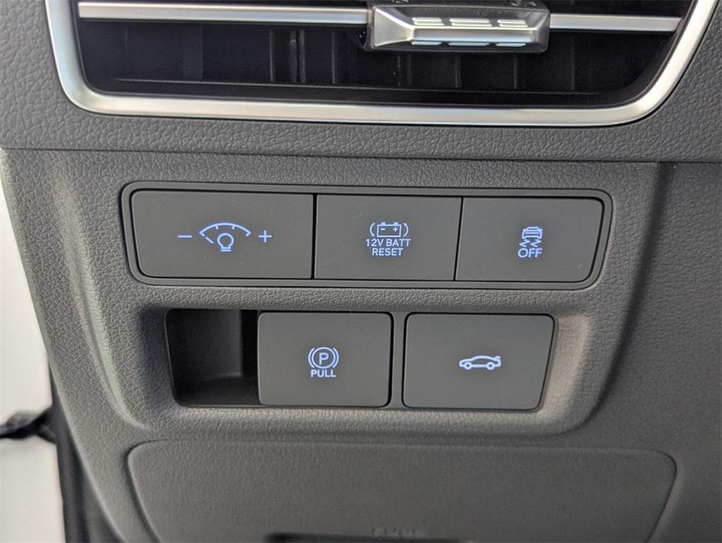 new 2025 Hyundai Sonata Hybrid car, priced at $32,569