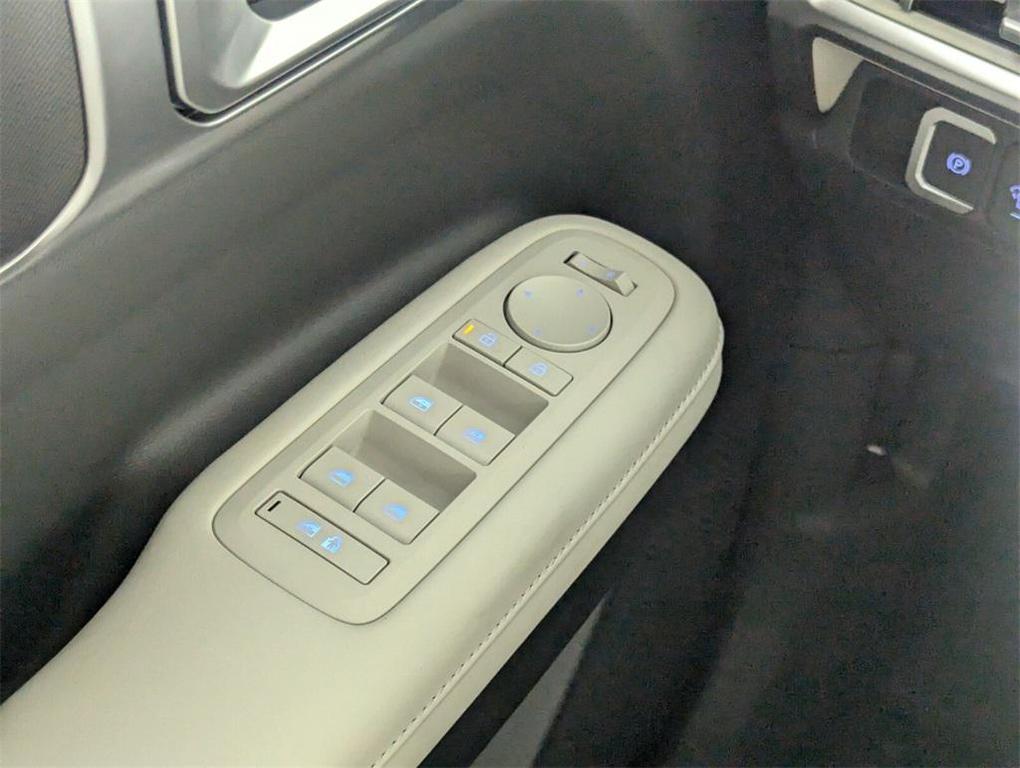 new 2025 Hyundai Santa Fe car, priced at $36,318