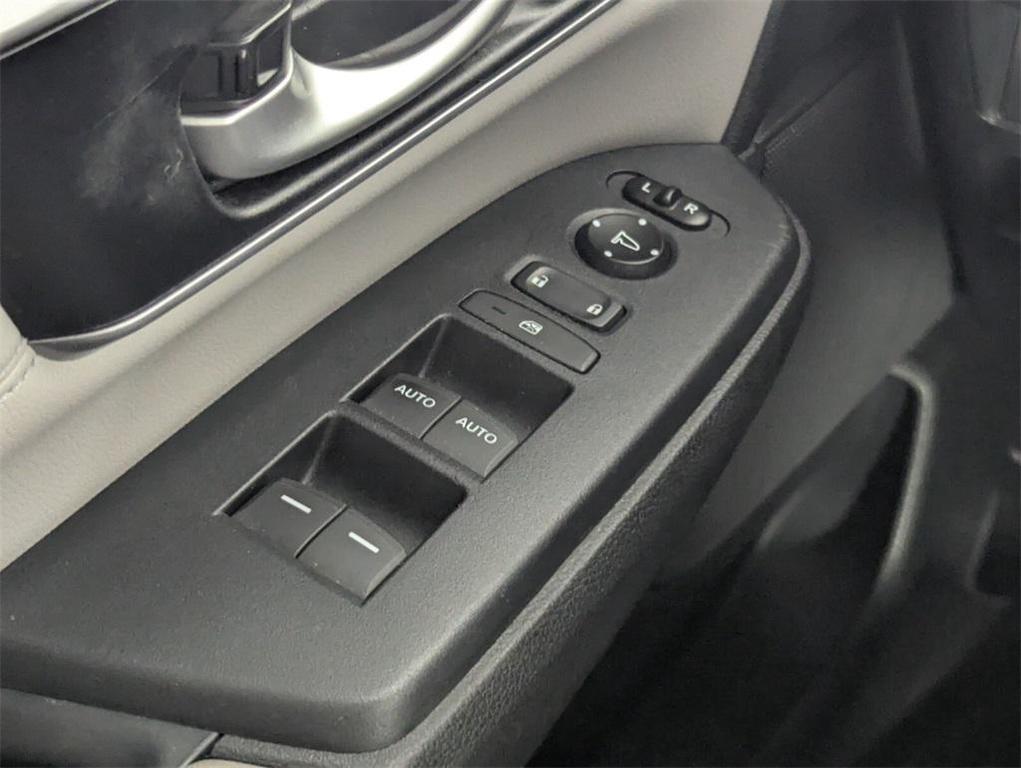 used 2017 Honda CR-V car, priced at $14,895