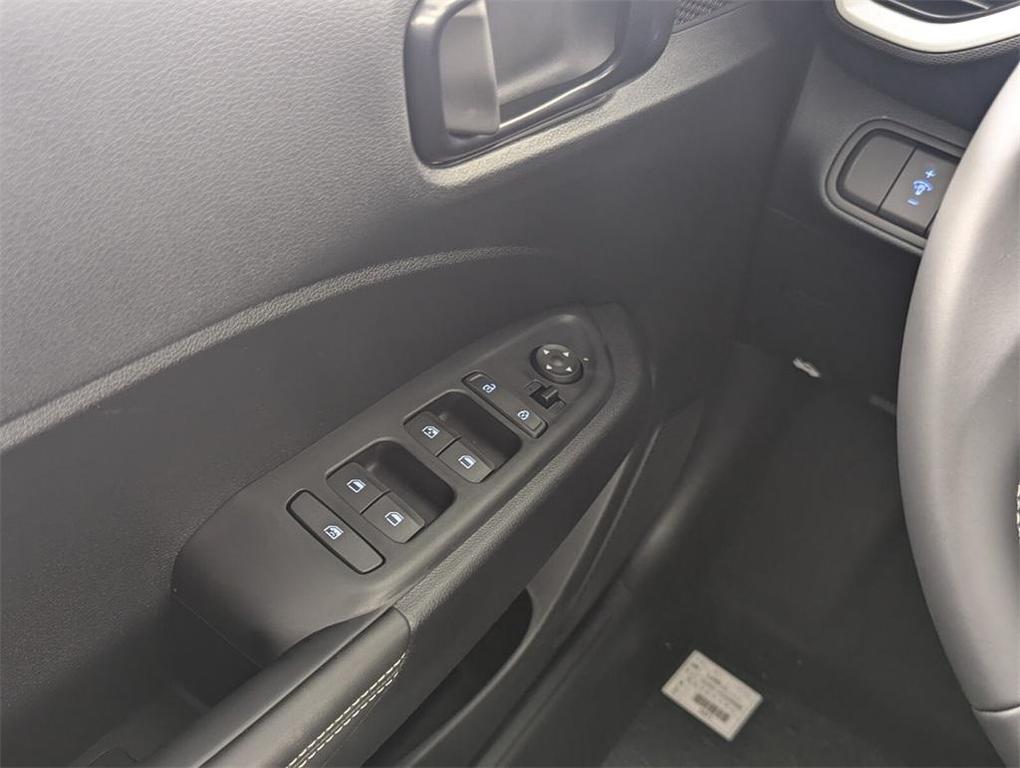 new 2025 Hyundai Venue car, priced at $23,747