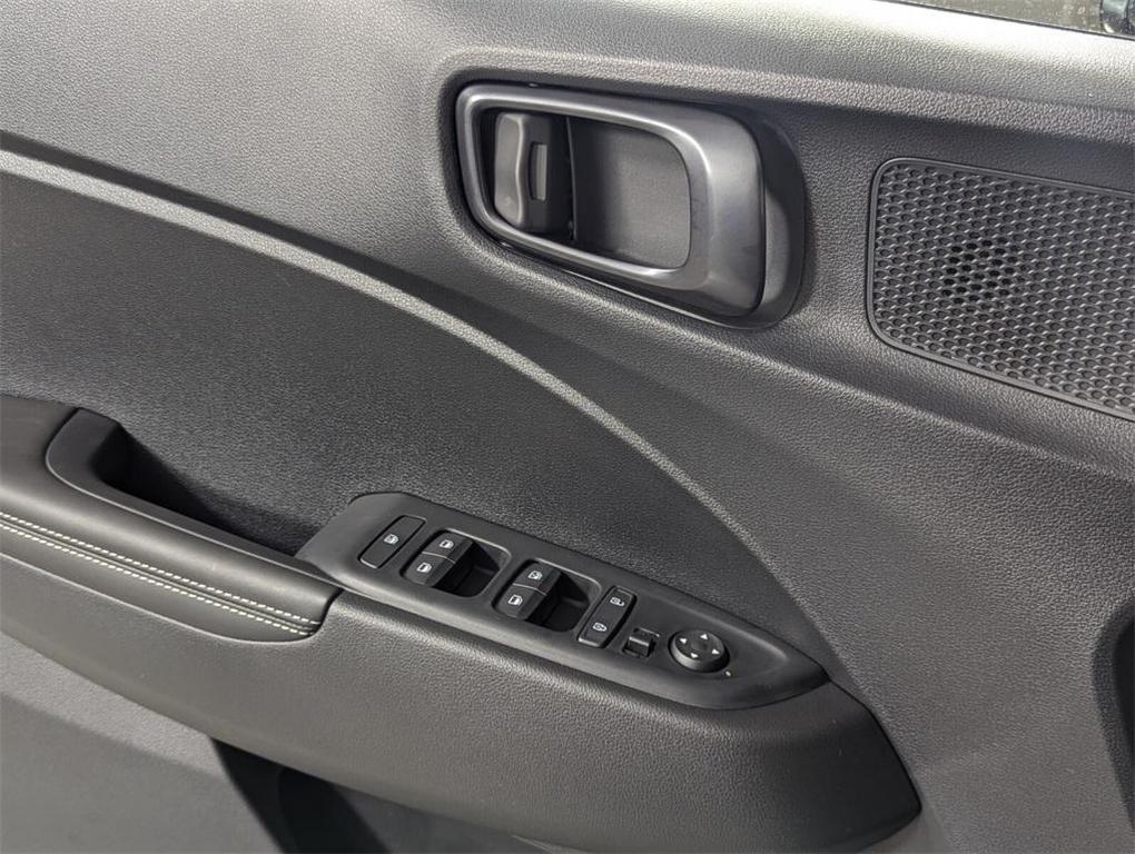 new 2025 Hyundai Venue car, priced at $23,747