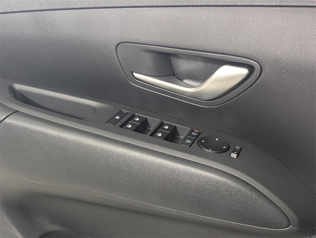 new 2025 Hyundai TUCSON Hybrid car, priced at $35,796