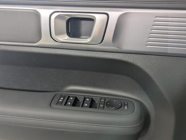 new 2025 Hyundai Santa Fe car, priced at $40,677