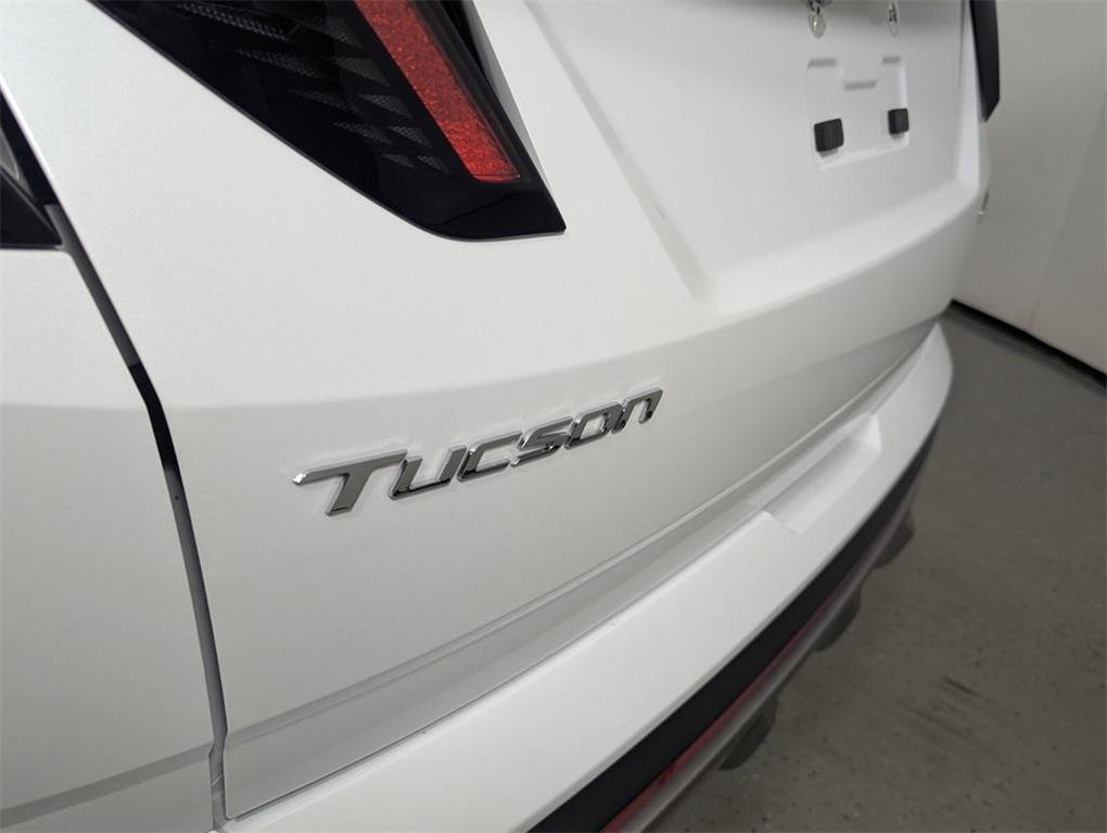 new 2024 Hyundai TUCSON Hybrid car, priced at $31,367