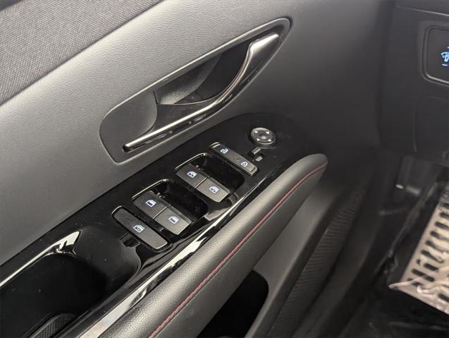 new 2024 Hyundai TUCSON Hybrid car, priced at $34,896