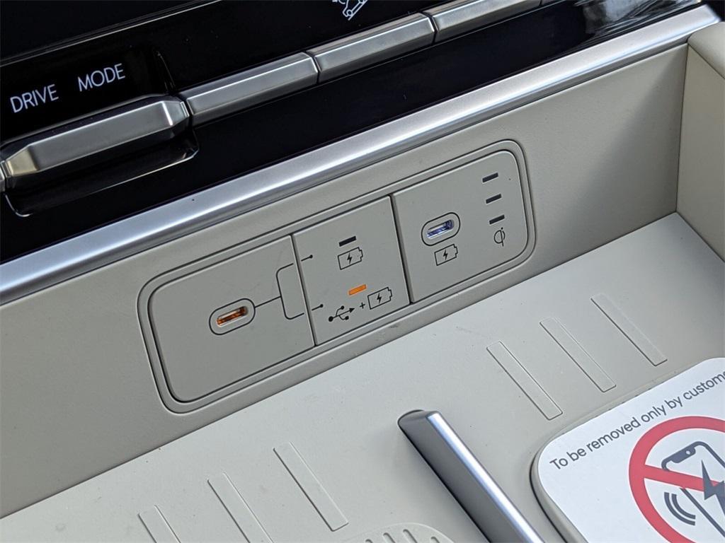 new 2025 Hyundai Santa Fe car, priced at $34,879