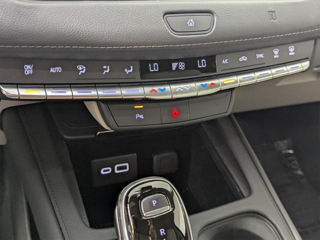 used 2021 Cadillac XT4 car, priced at $21,999