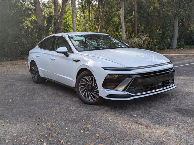 new 2025 Hyundai Sonata Hybrid car, priced at $32,507