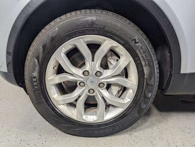 used 2019 Land Rover Discovery car, priced at $17,914