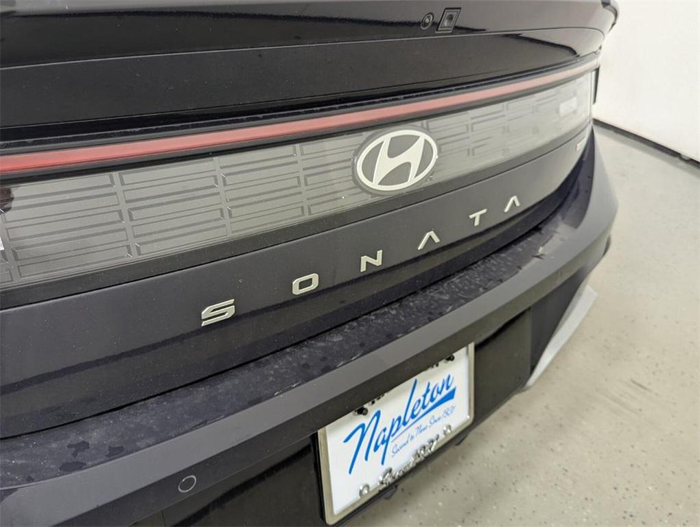 new 2025 Hyundai Sonata Hybrid car, priced at $38,443