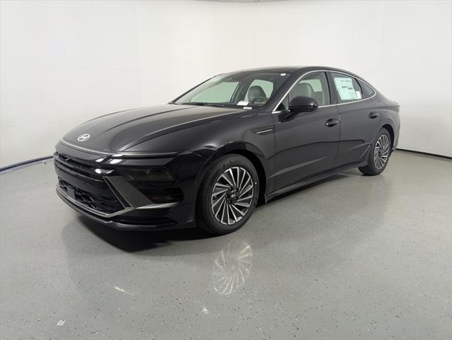 new 2025 Hyundai Sonata Hybrid car, priced at $38,443