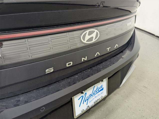 new 2025 Hyundai Sonata Hybrid car, priced at $38,443
