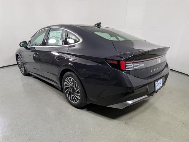 new 2025 Hyundai Sonata Hybrid car, priced at $38,443