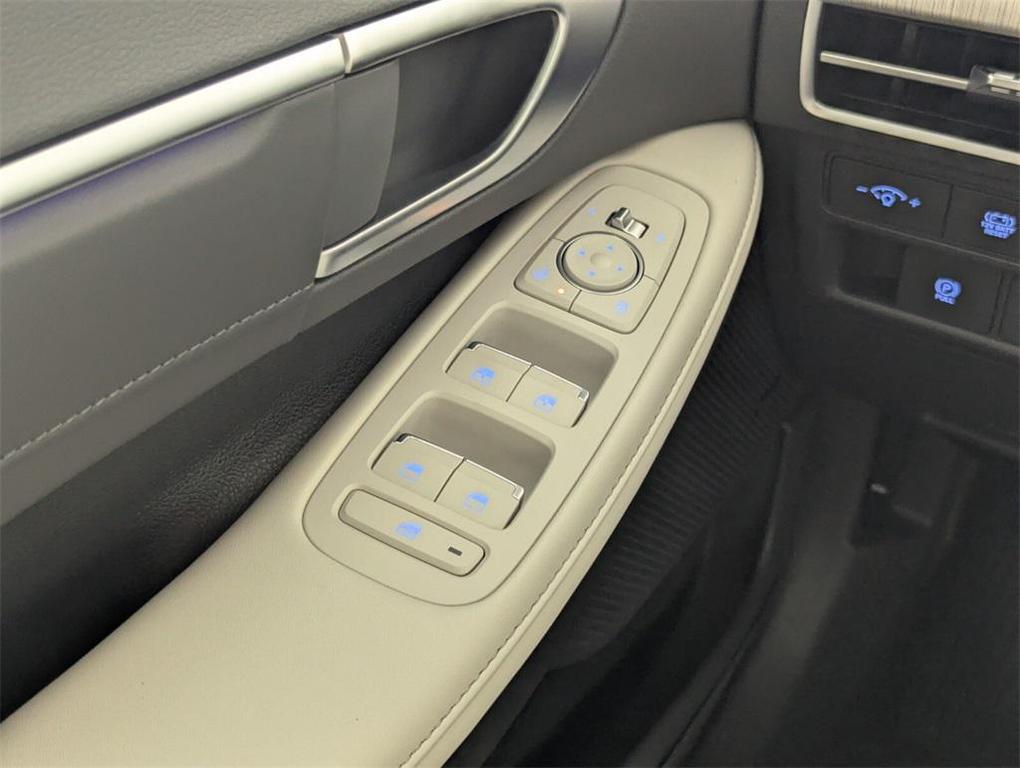 new 2025 Hyundai Sonata Hybrid car, priced at $38,443