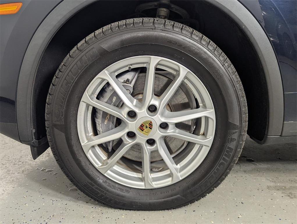 used 2018 Porsche Cayenne car, priced at $29,597