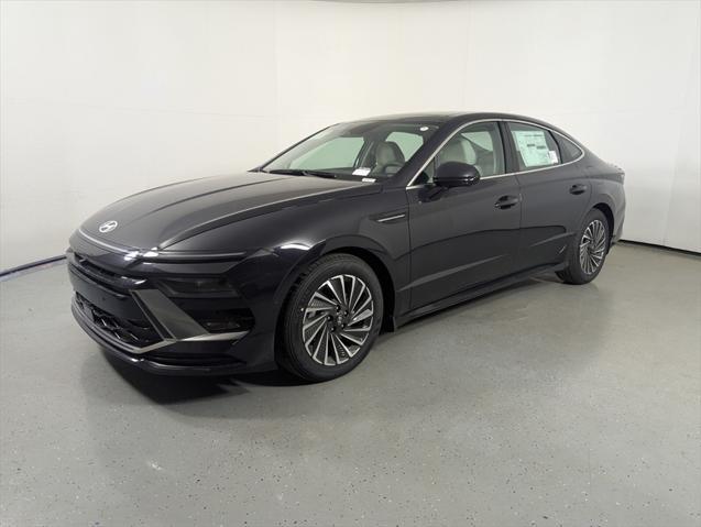 new 2025 Hyundai Sonata Hybrid car, priced at $38,443