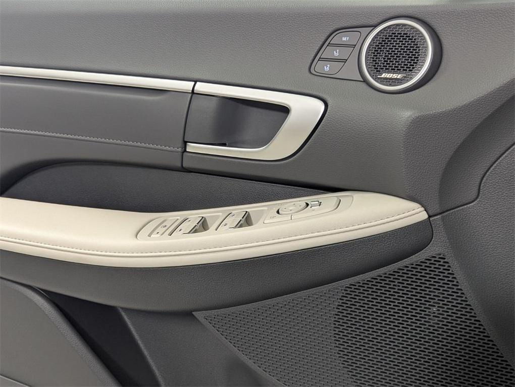 new 2025 Hyundai Sonata Hybrid car, priced at $38,443