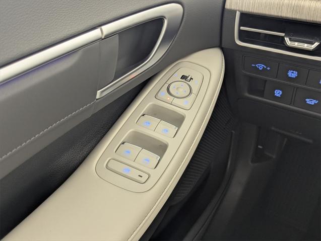 new 2025 Hyundai Sonata Hybrid car, priced at $38,443