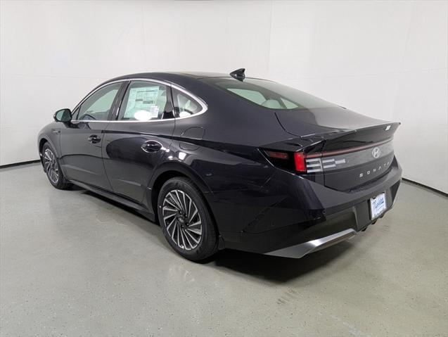 new 2025 Hyundai Sonata Hybrid car, priced at $38,443
