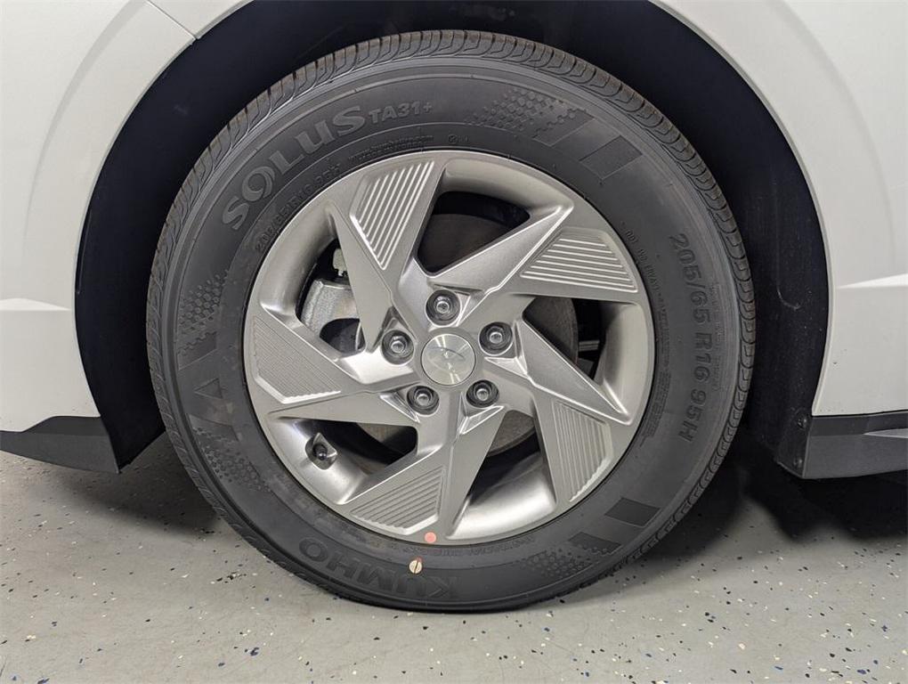 new 2025 Hyundai Sonata car, priced at $26,995